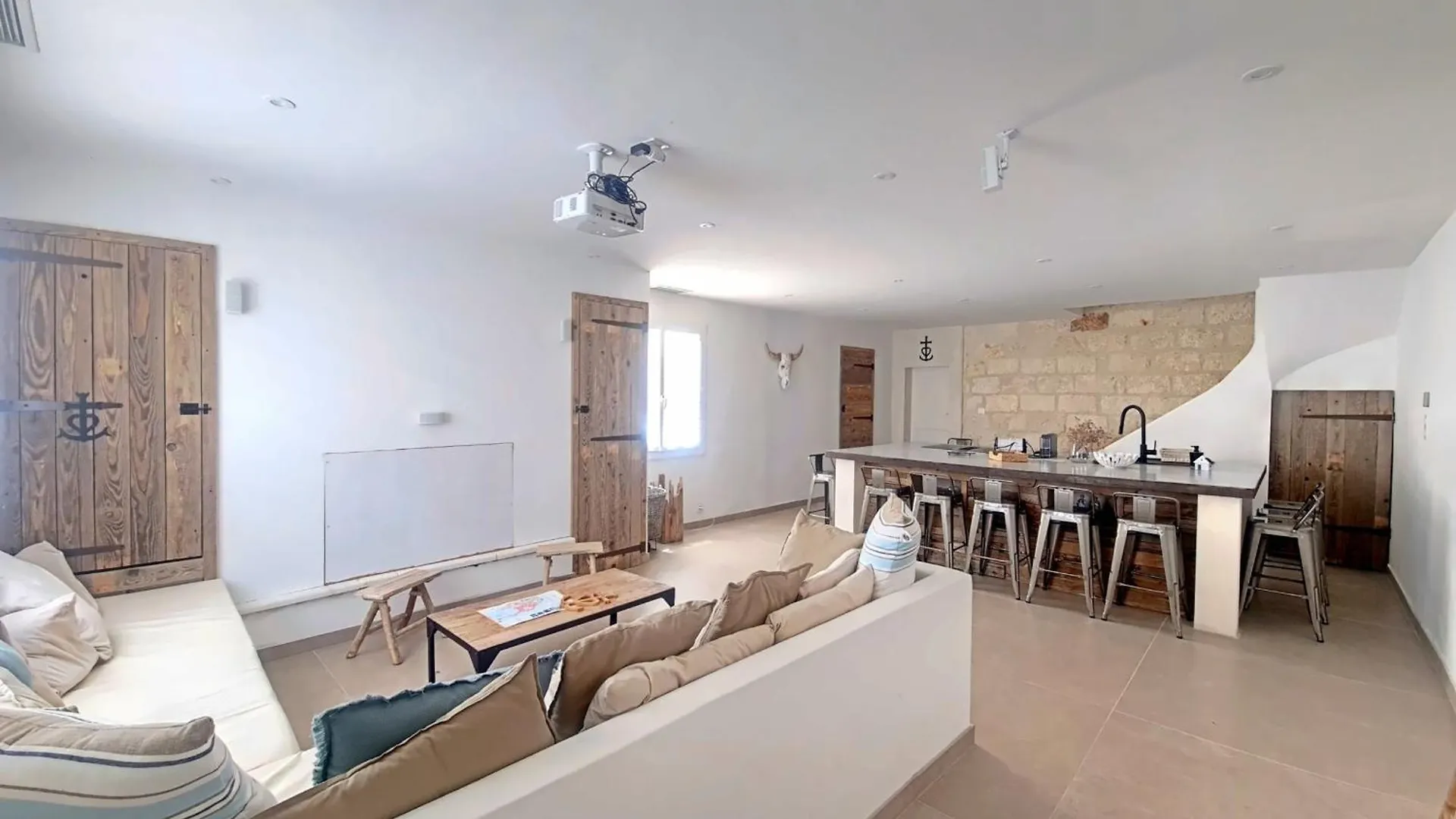 Maison Tradition. Renovee, 3 Min De La Plage, Ideale Pour 9 Pers. - Fr-1-475-215 Saintes-Maries-de-la-Mer 0*,  France